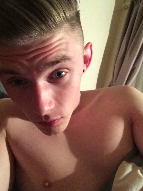 english selfshot boys